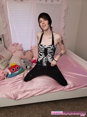 Petite Teen Trans Ava Holt Cums From Bareback - Photo 155