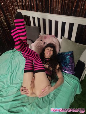 Slender Trans Livi Doll Craves Bareback Anal - Photo 226