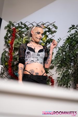 Trans Jenna Jaden Loves Having A Live Sex Doll - Photo 2