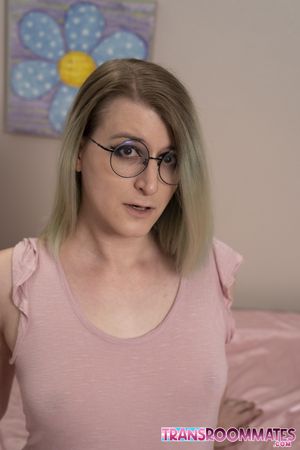 Alexa Readman Lives Out Her Porn Fantasies - Photo 73