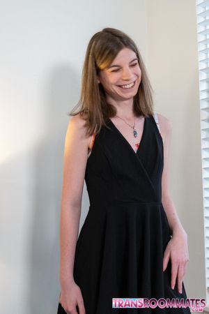 Sydney Summers Seduces Her Roommate For Creampie - Photo 188