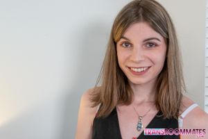 Sydney Summers Seduces Her Roommate For Creampie - Photo 202