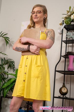 Horny Trans Thea Daze Enjoys Getting Spitroasted - Photo 263