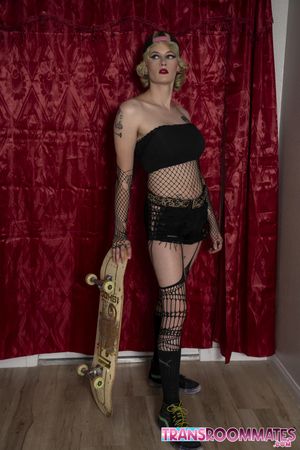 Blonde Trans Roommates Skateboarding Lessons and Anal Ride - Photo 41