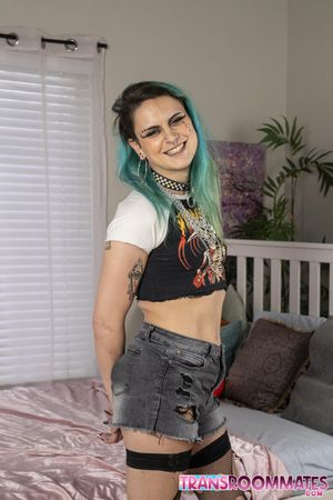 Horny Trans Nurse Offers Bareback Creampie After The Checkup - Photo 90
