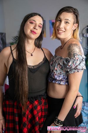 Riley Parker Finds Trans Hookup At Her New Job - Photo 157