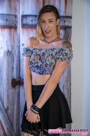 Riley Parker Finds Trans Hookup At Her New Job - Photo 81