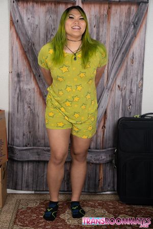 Asian Bubble Butt Trans Genesis Green Gets Goodbye Sex - Photo 1