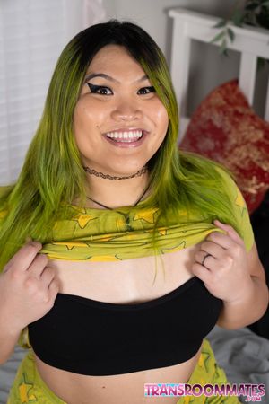 Asian Bubble Butt Trans Genesis Green Gets Goodbye Sex - Photo 45