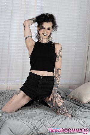 Goth babes Viviana and Riley suck, ride, and moan until Riley gets filled with a messy cream pie - Photo 23