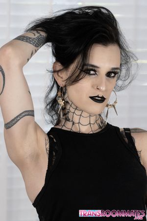 Goth babes Viviana and Riley suck, ride, and moan until Riley gets filled with a messy cream pie - Photo 29