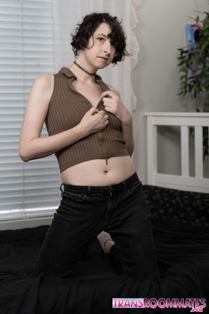 Trans Roommates Elle and Alex Find Themselves Drawn To Each Other - Photo 38