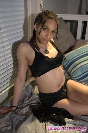 Madame Morgan's Romantic Trans Anal Fuck with Aelin Blue - Photo 57