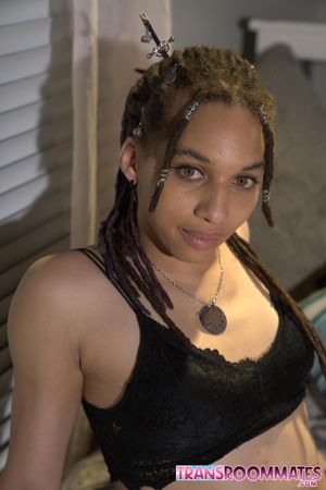Madame Morgan's Romantic Trans Anal Fuck with Aelin Blue - Photo 60