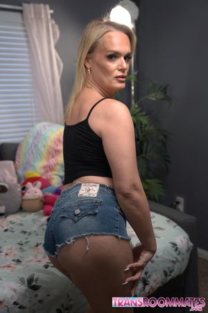Chanel Jordan's Bareback Anal with Aria James - Photo 23