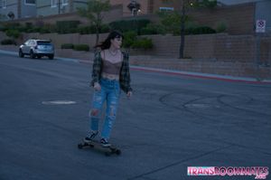 Meddie Blooms and Lana Vice's Romantic Bareback Creampie Fest - Photo 16