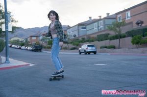 Meddie Blooms and Lana Vice's Romantic Bareback Creampie Fest - Photo 18