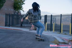 Meddie Blooms and Lana Vice's Romantic Bareback Creampie Fest - Photo 21