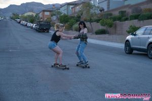 Meddie Blooms and Lana Vice's Romantic Bareback Creampie Fest - Photo 45