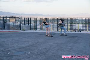 Meddie Blooms and Lana Vice's Romantic Bareback Creampie Fest - Photo 59