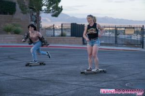 Meddie Blooms and Lana Vice's Romantic Bareback Creampie Fest - Photo 66