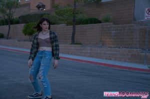 Meddie Blooms and Lana Vice's Romantic Bareback Creampie Fest - Photo 7