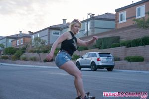 Meddie Blooms and Lana Vice's Romantic Bareback Creampie Fest - Photo 86