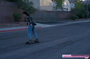 Meddie Blooms and Lana Vice's Romantic Bareback Creampie Fest - Photo 9