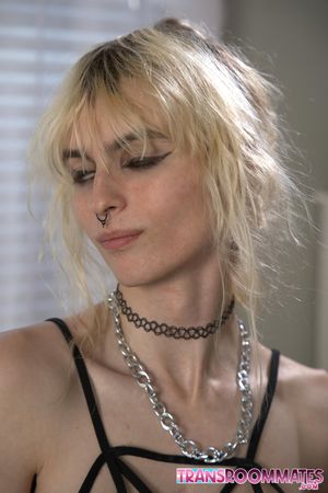 Passionate Trans Teens Explore Bareback Pleasure - Photo 28