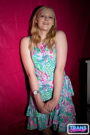 Hot Blonde Trans Sophia Bun Hungers For Bareback - Photo 42