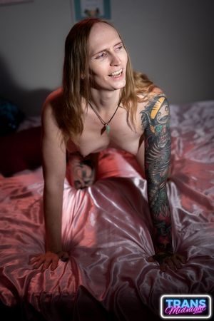 Split Tongue Trans Jade Juniper Bareback - Photo 83