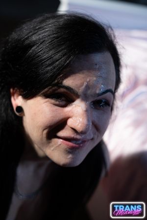 Roxi Heart Gets Dicked In Her Juicy Booty - Photo 286