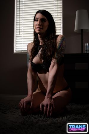 Bombshell Christie Darrow Takes BBC Anal - Photo 39