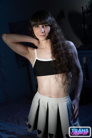 Petite Livi Doll Conquers Big Dick For Facial - Photo 39
