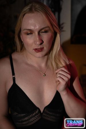 Sexy Trans Blaire Banks Dominates Buck's Ass - Photo 256