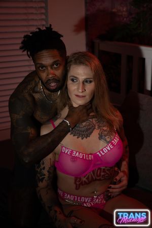 Curvy Trans April Rayne Loves Big Black Cock - Photo 96