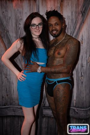 Petite Grace Iris Takes BBC Anal Creampie - Photo 101
