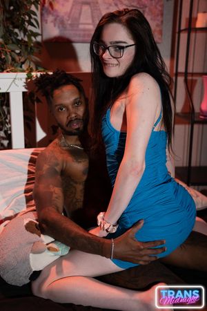Petite Grace Iris Takes BBC Anal Creampie - Photo 114