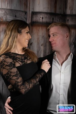 Alexis Vida Dressed Sexy To Seduce Her Man - Photo 125