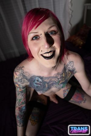 Alt Babe Luci Belle Spread Open By BBC - Photo 196