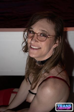 Lingerie Trans Kammy Sutra Takes BBC And Facial - Photo 15