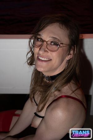Lingerie Trans Kammy Sutra Takes BBC And Facial - Photo 16
