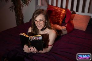 Lingerie Trans Kammy Sutra Takes BBC And Facial - Photo 198