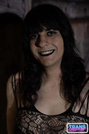 Newcomer Tricky Fey deepthroats Pf, moans in doggy, and ends her first scene with a messy facial. - Photo 5
