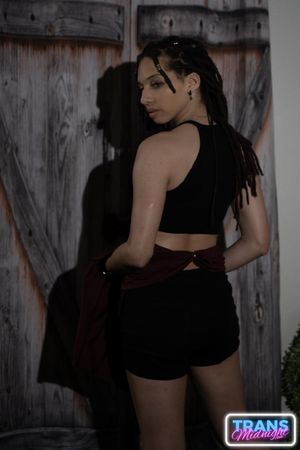 The room is filled with the scent of desire as Silas explores Aelin's body with fervent curiosity, their connection electric from the start. - Photo 16