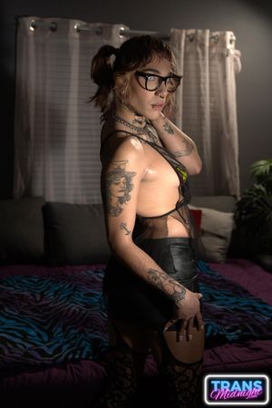 Shade Night's Late-Night Anal Adventure - Photo 19