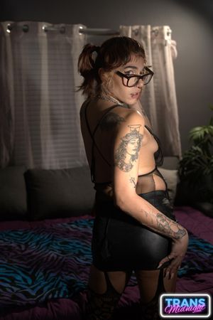 Shade Night's Late-Night Anal Adventure - Photo 23