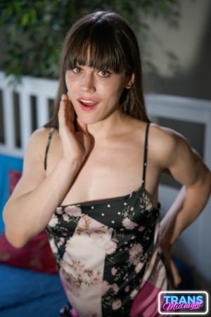 Nyxi Leon's Late-Night Bareback Romance - Photo 12
