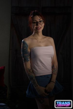 Kawaii Jess Rides Black Cock Bareback - Photo 5