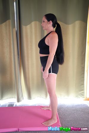 Nicole Parker’s yoga solo turns hot—she strips slow, then fucks herself raw till she cums - Photo 2